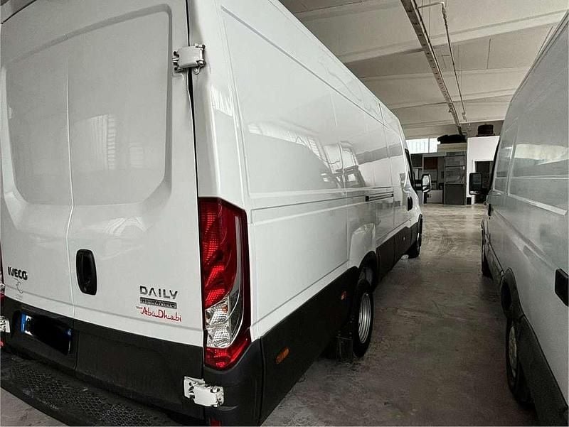 Usata Iveco Daily 160 CV (117 kW) 2020 Bianco Furgone