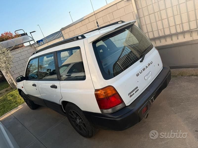 Usata Subaru Forester 170 CV (125 kW) 1999 SUV