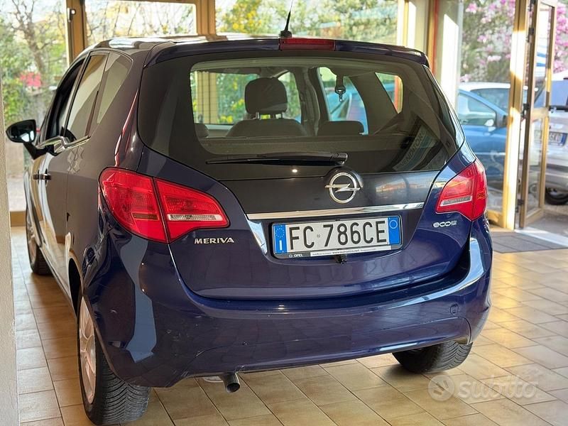 Usata Opel Meriva Cosmo 120 CV (88 kW) 2016 Blu Monovolume