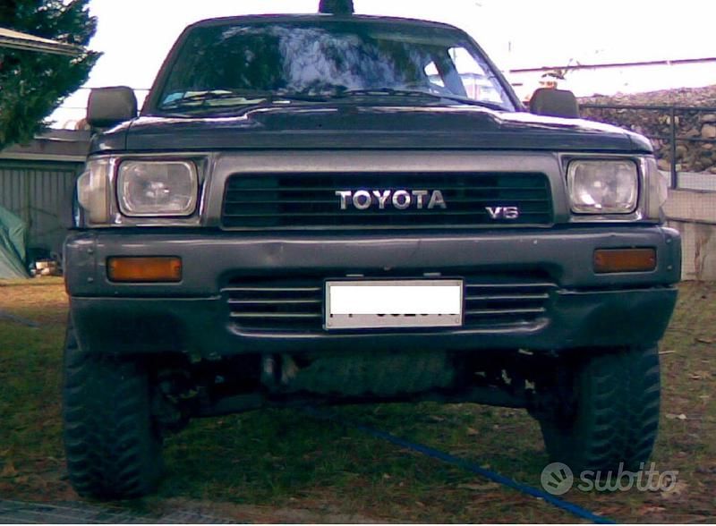 Usata Toyota 4 Runner 1990 Grigio SUV