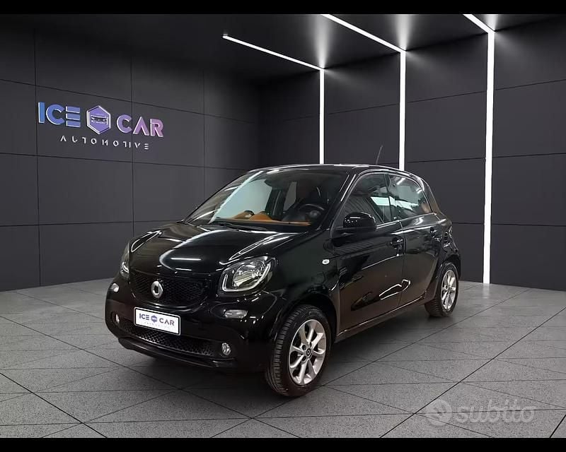 Usata Smart ForFour Passion 71 CV (52 kW) 2015 Nero Utilitaria