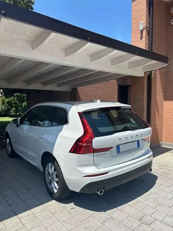 Usata Volvo XC60 Business Edition 190 CV (139 kW) 2020 Bianco SUV