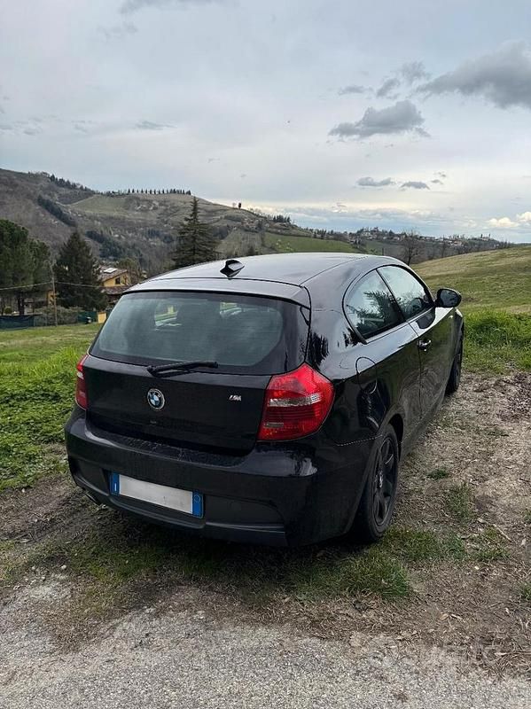 Usata BMW 118 M Sport 143 CV (105 kW) 2010 Nero Utilitaria