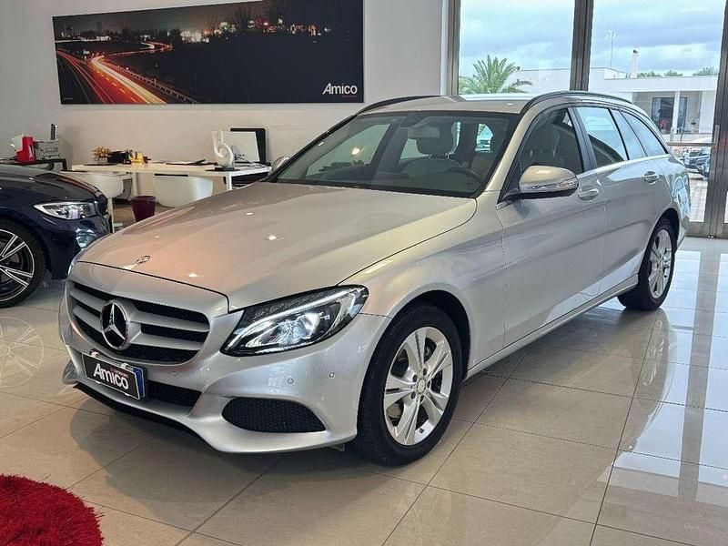 Grigio chiaro Usata 2015 Mercedes C220 Station wagon | 11.900 € (Buon prezzo) - Immagine 1/4