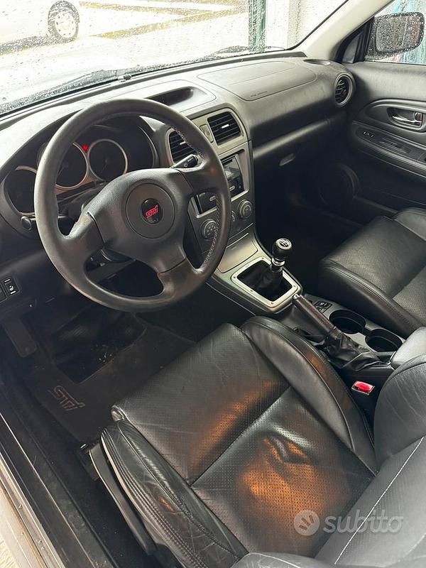 Usata Subaru Impreza 280 CV (205 kW) 2006 Grigio Berlina