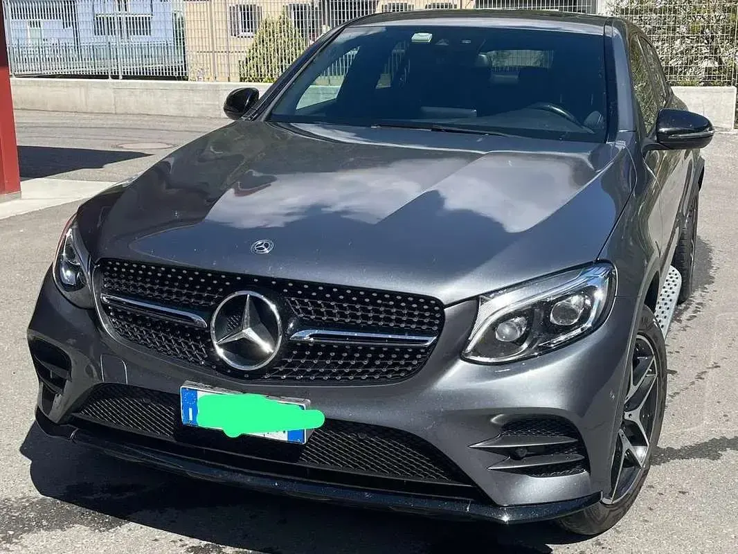 Usata Mercedes GLC250 Exclusive 204 CV (150 kW) 2019 Grigio SUV