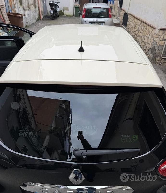 Usata Renault Captur 90 CV (66 kW) 2015 Nero SUV