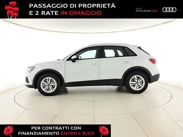Usata Audi Q3 Ambiente 245 CV (180 kW) 2024 Bianco ghiaccio metallizzato SUV