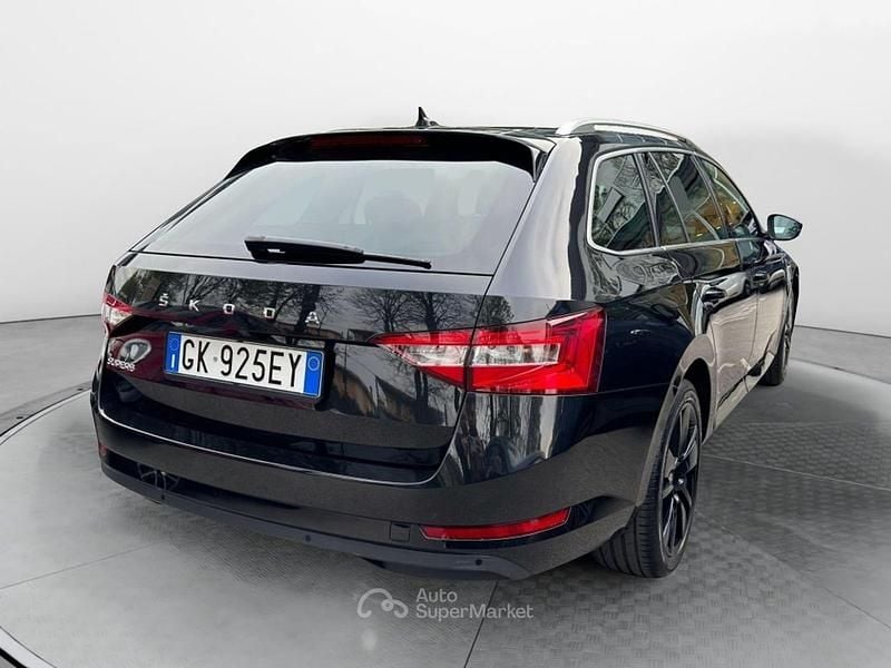Usata Skoda Superb Style 150 CV (110 kW) 2022 Nero Station wagon