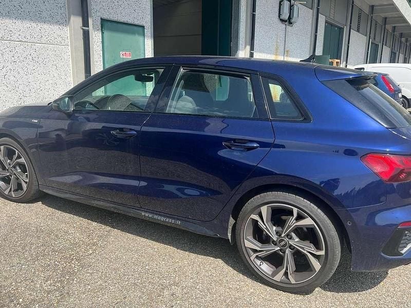 Usata Audi A3 Ambiente 150 CV (110 kW) 2022 Blu/azzurro Berlina
