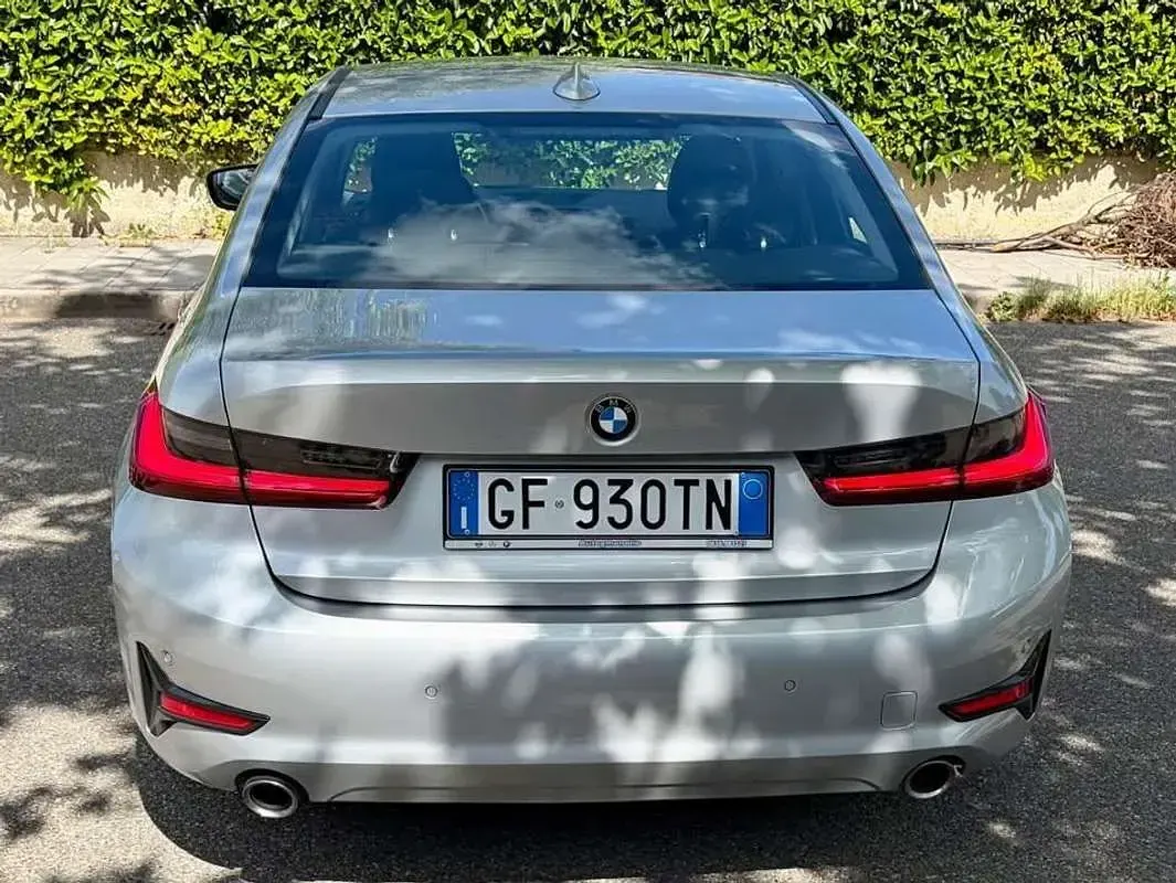 Usata BMW 320 Advantage 190 CV (139 kW) 2019 Argento Berlina