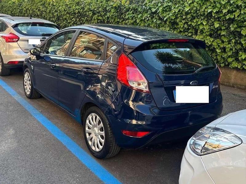 Usata Ford Fiesta 75 CV (55 kW) 2014 Blu/azzurro Utilitaria