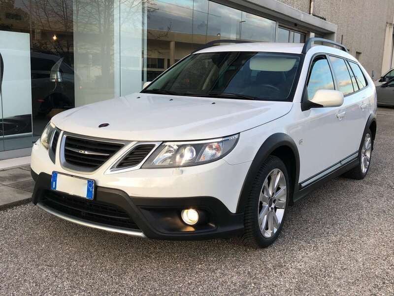 Begagnad Saab 9-3X 163 HK (119 kW) 2011 Vit Kombi