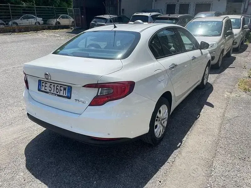 Usata Fiat Tipo Opening Edition 95 CV (69 kW) 2016 Bianco Berlina
