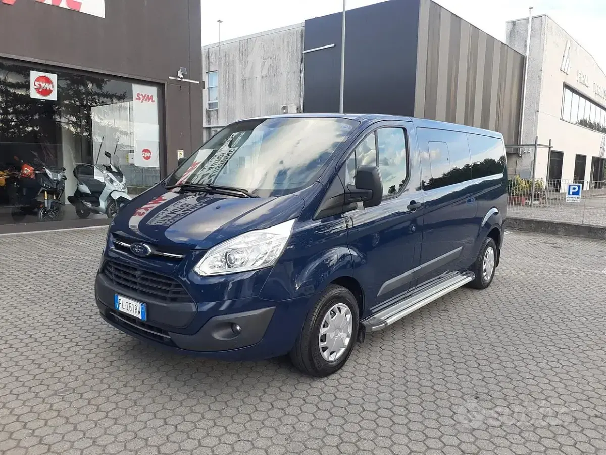 Usata Ford Transit Custom 131 CV (96 kW) 2018 Blu Station wagon