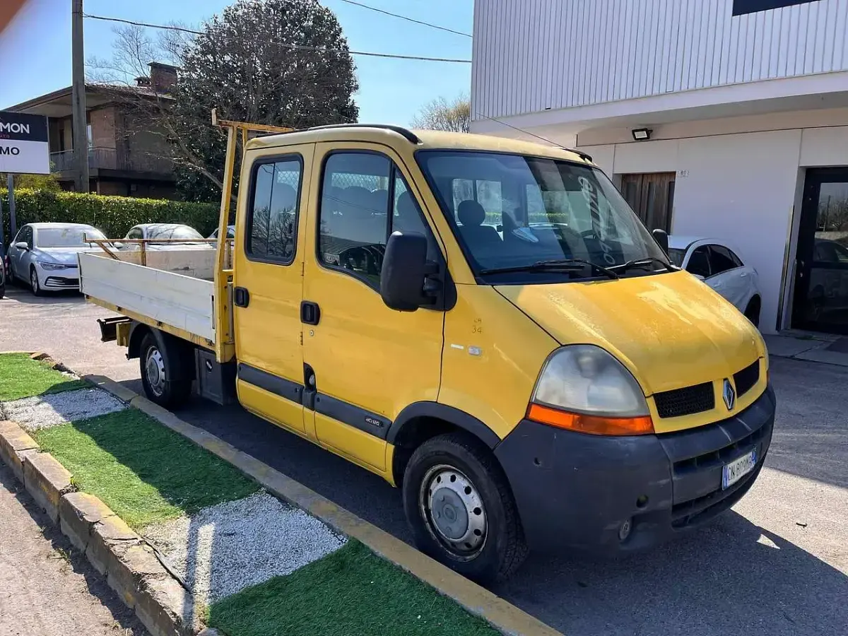 Usata Renault Master 114 CV (83 kW) 2005 Arancione Furgone