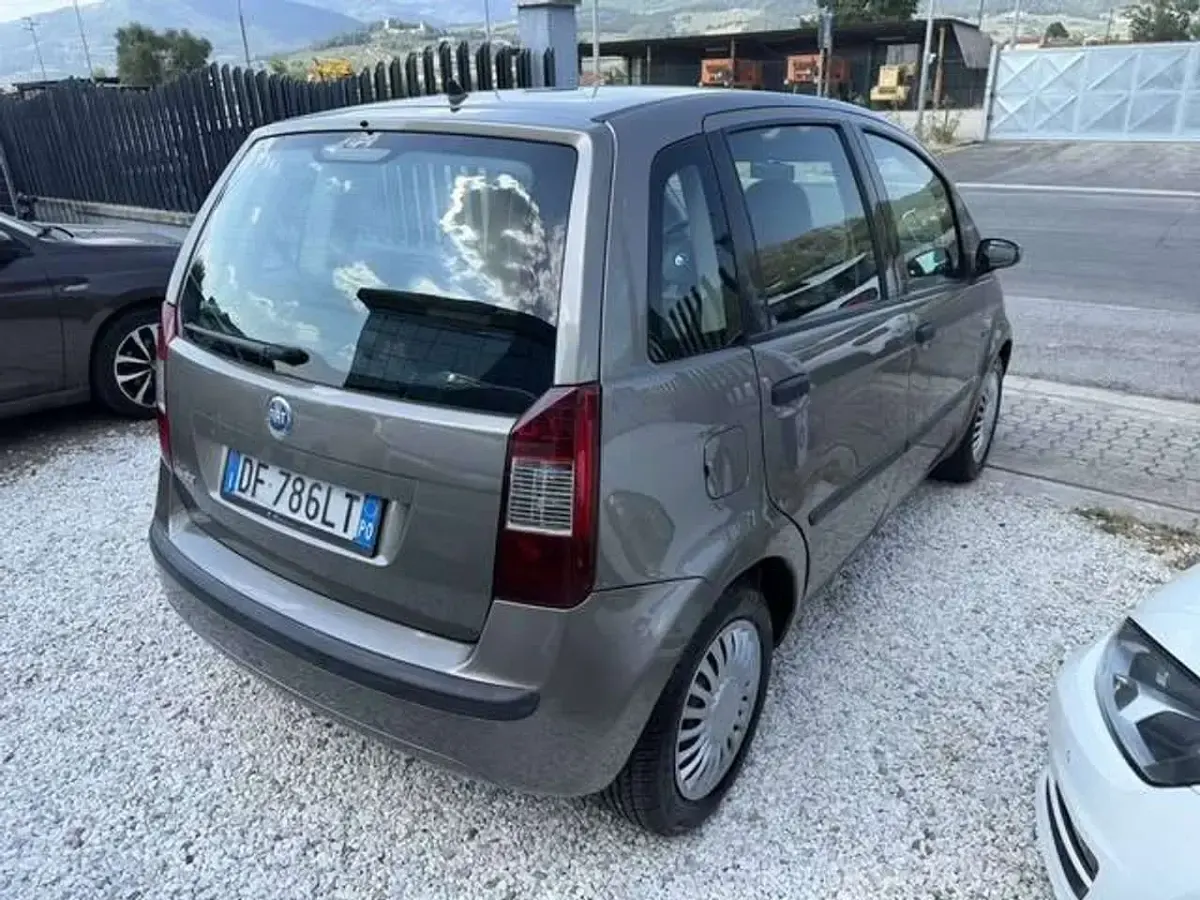 Usata Fiat Idea 80 CV (58 kW) 2007 Antracite Monovolume