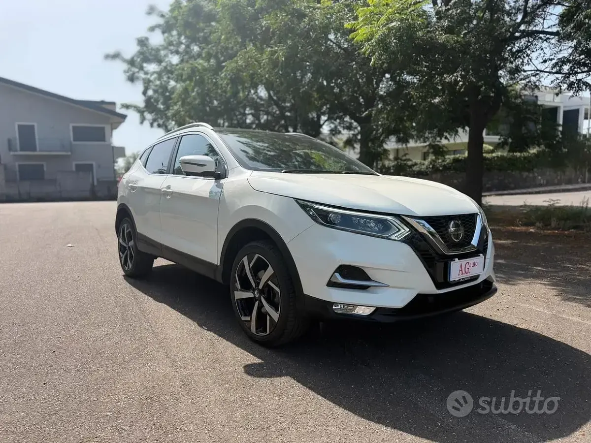 Usata Nissan Qashqai Tekna+ 131 CV (96 kW) 2019 Bianco SUV