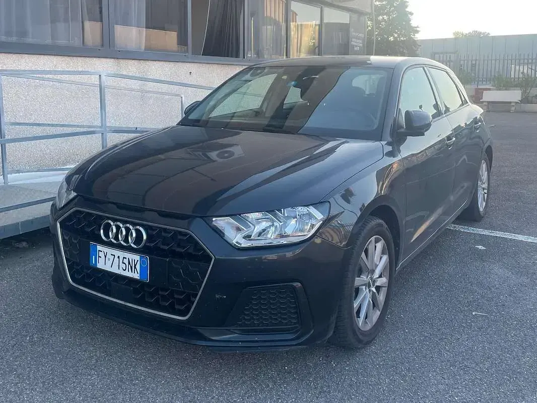 Usata Audi A1 Sportback Admired 95 CV (69 kW) 2019 Grigio Utilitaria