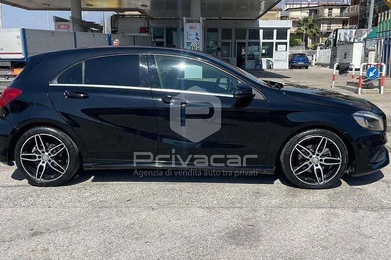 Usata Mercedes A180 Premium 108 CV (79 kW) 2017 Nero Berlina