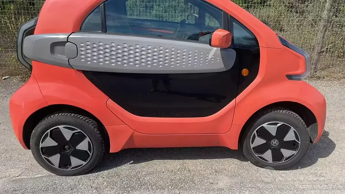 Usata XEV Yoyo 7 kW (10 CV) 2022 Rosso Utilitaria
