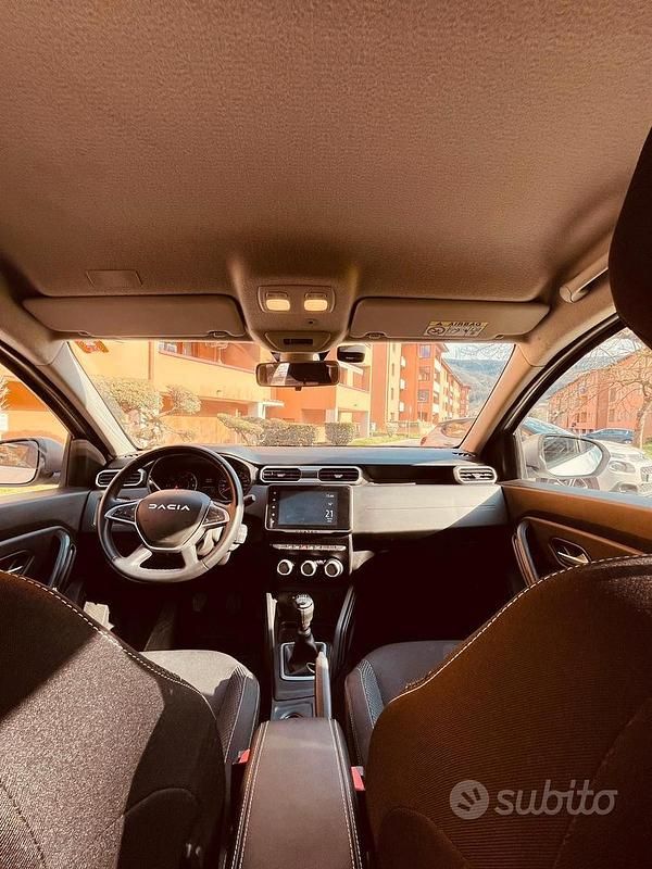 Usata Dacia Duster Journey 116 CV (85 kW) 2024 Bianco SUV