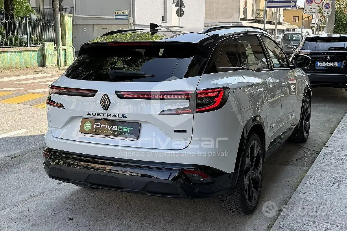 Usata Renault Austral 130 CV (95 kW) 2023 Bianco SUV