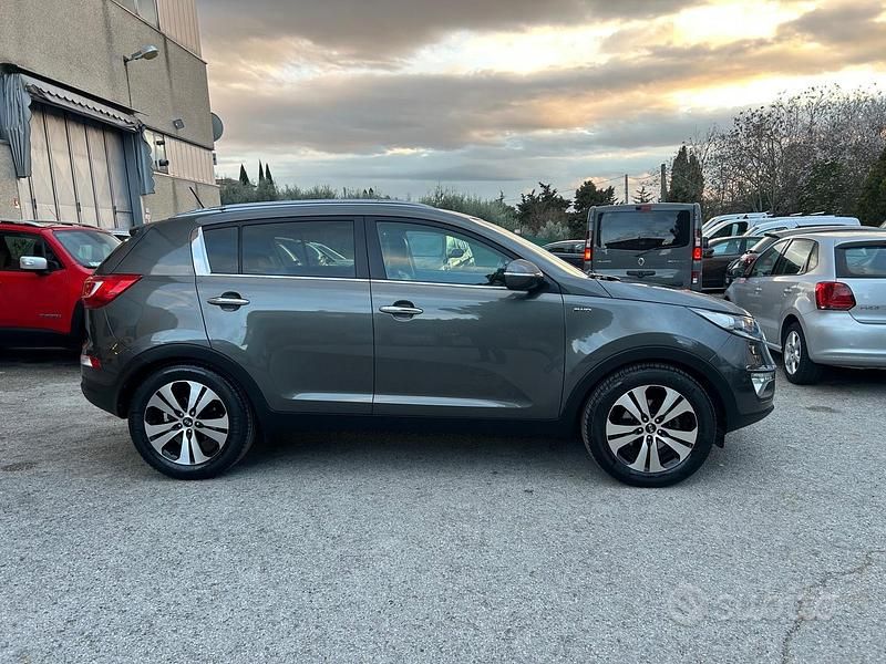 Usata Kia Sportage 136 CV (100 kW) 2011 Grigio SUV