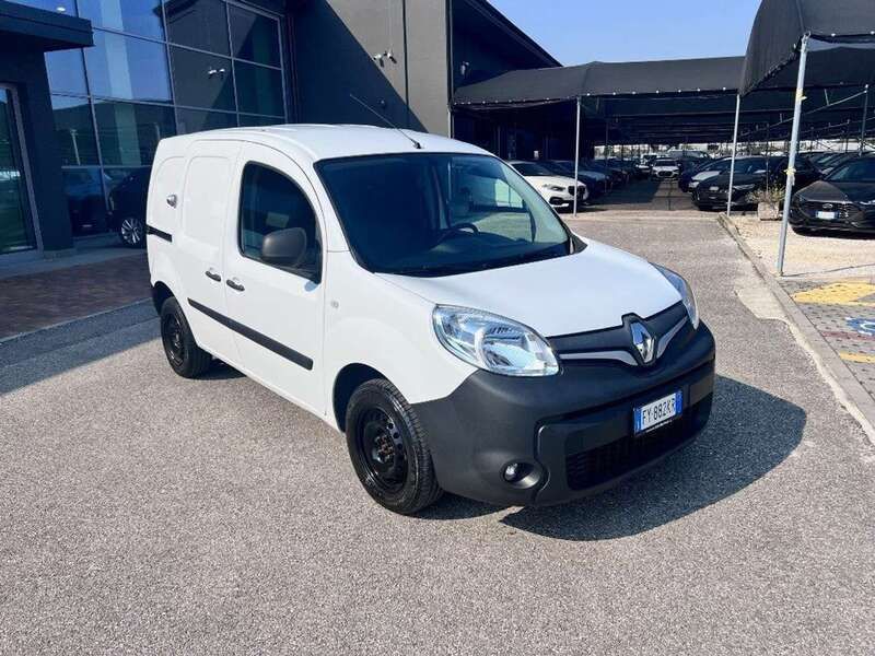 Usata Renault Kangoo 90 CV (66 kW) 2019 Bianco Monovolume