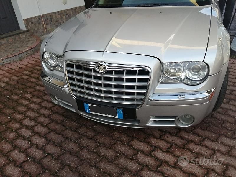 Grigio Usata 2007 Chrysler 300C Station wagon | 5500 € (Super prezzo) - Immagine 1/2