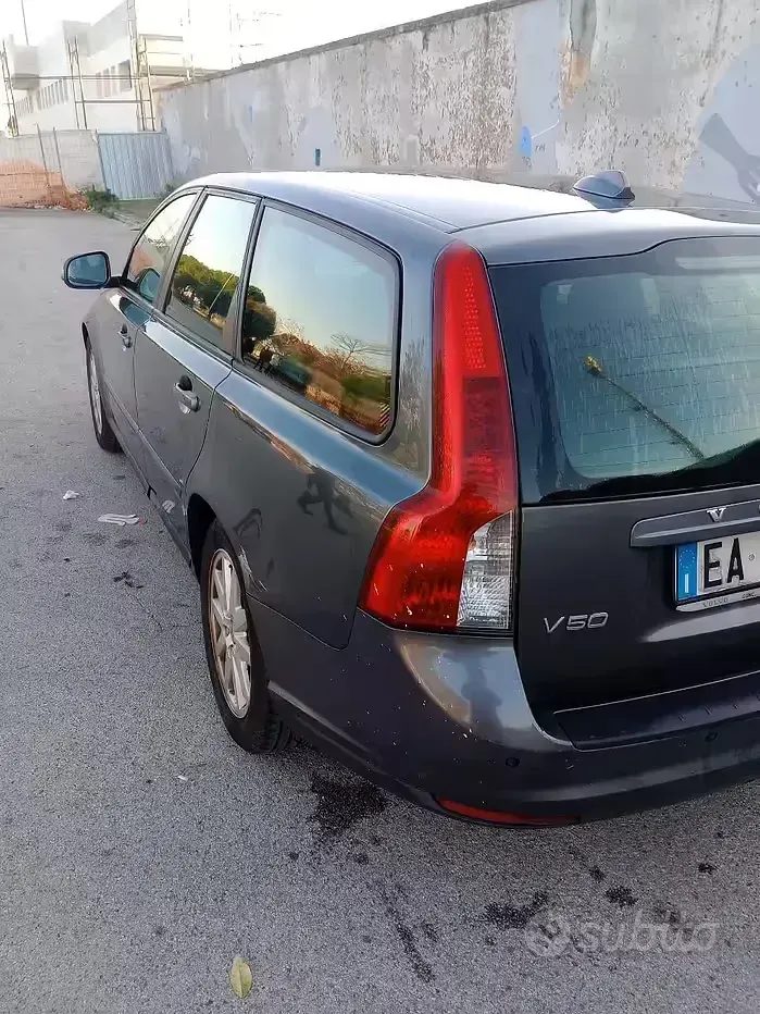 Usata Volvo V50 109 CV (80 kW) 2010 Grigio Station wagon