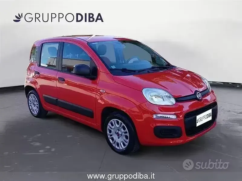 Usata Fiat Panda Pop 69 CV (50 kW) 2018 Rosso Utilitaria