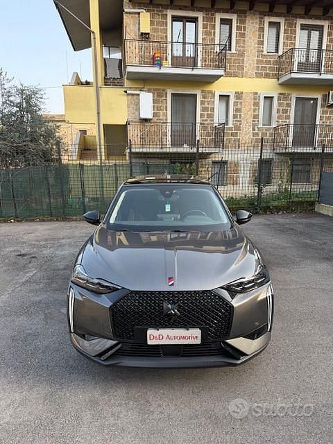 Usata DS Automobiles DS3 Performance Line Plus 131 CV (96 kW) 2023 Grigio scuro metallizzato Coupé