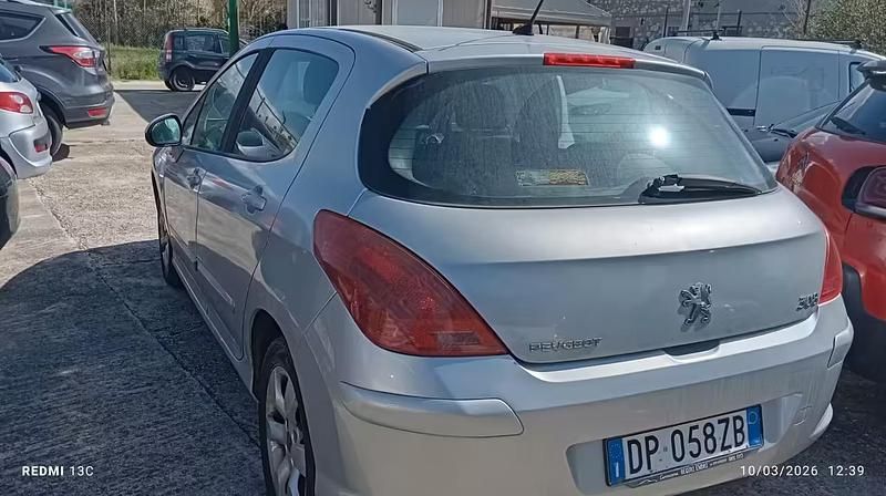 Usata Peugeot 308 Premium 110 CV (80 kW) 2008 Argento Berlina