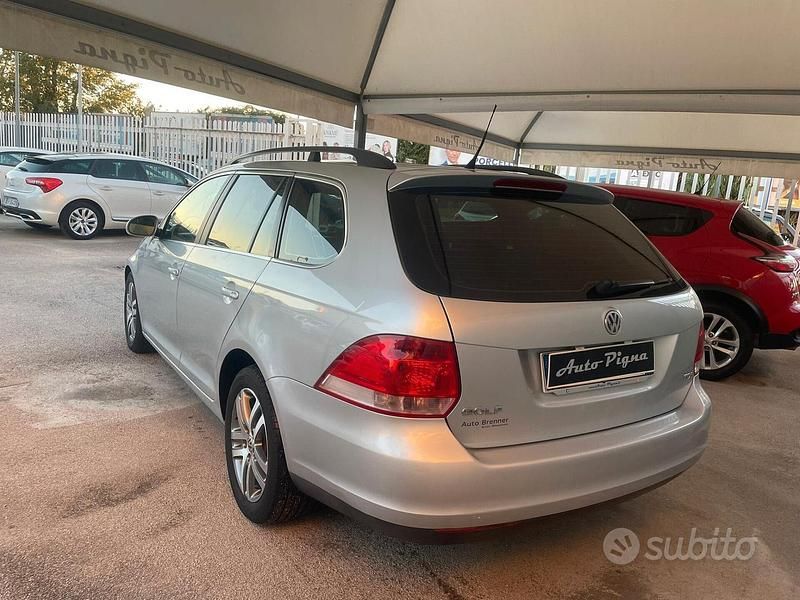 Usata VW Golf VI Sportline 105 CV (77 kW) 2008 Argento Utilitaria