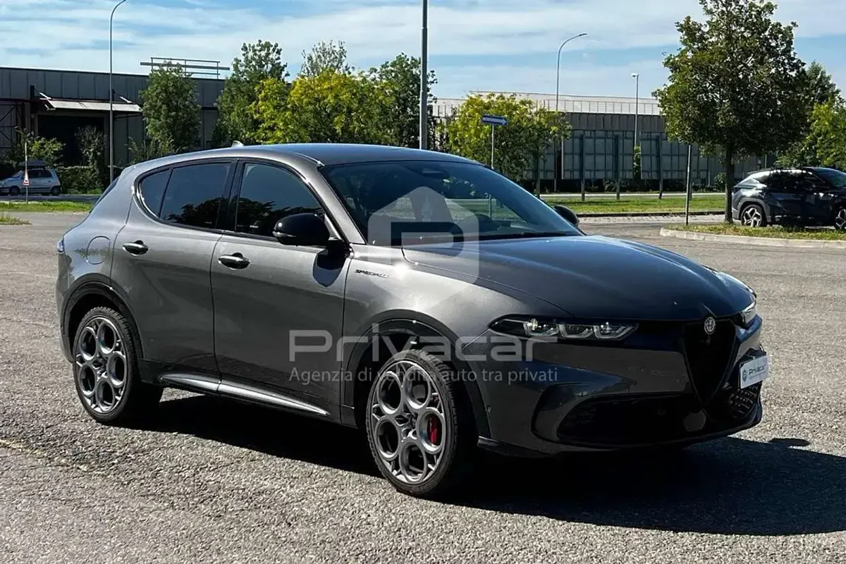 Usata Alfa Romeo Tonale Edizione Speciale 131 CV (96 kW) 2023 Grigio SUV
