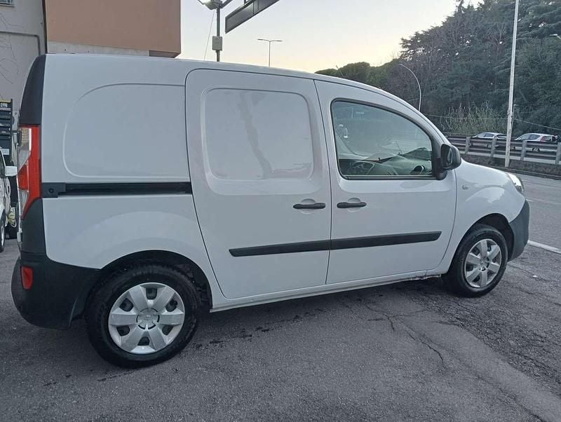 Usata Renault Kangoo Life 95 CV (69 kW) 2020 Bianco Station wagon