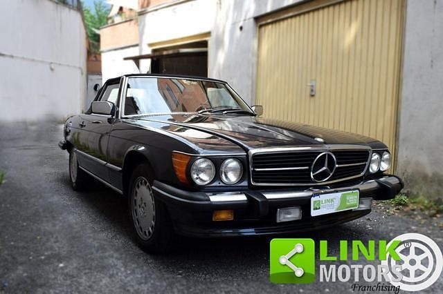 Usata Mercedes 560 231 CV (169 kW) 1986 Nero Cabrio