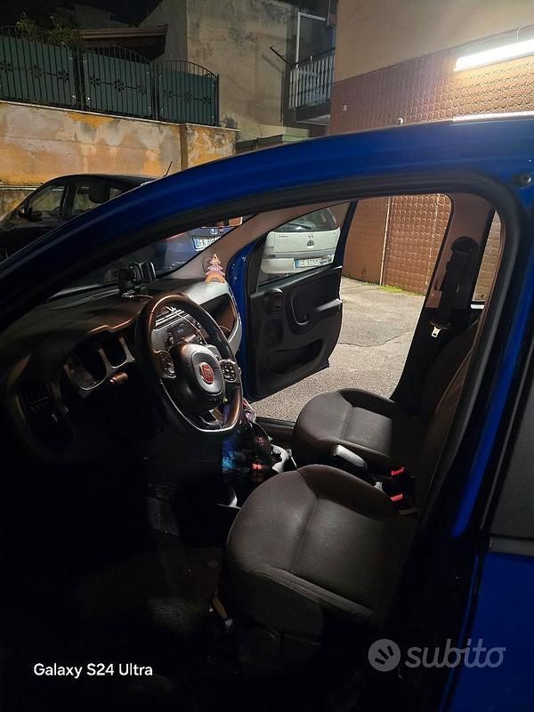 Blu Usata 2019 Fiat Panda Cross Cross Due volumi | 9000 € (Ottimo prezzo) - Immagine 1/4