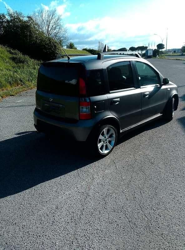 Usata Fiat Panda 101 CV (74 kW) 2007 Utilitaria