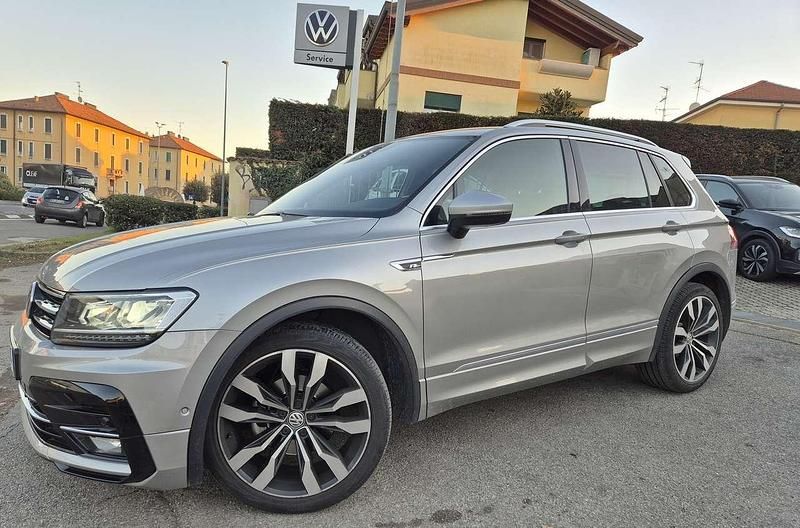 Tungsteno met silver Usata 2019 VW Tiguan Advance SUV | 22.900 € (Cara) - Immagine 1/4