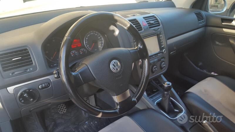 Usata VW Golf V 105 CV (77 kW) 2008 Grigio Berlina