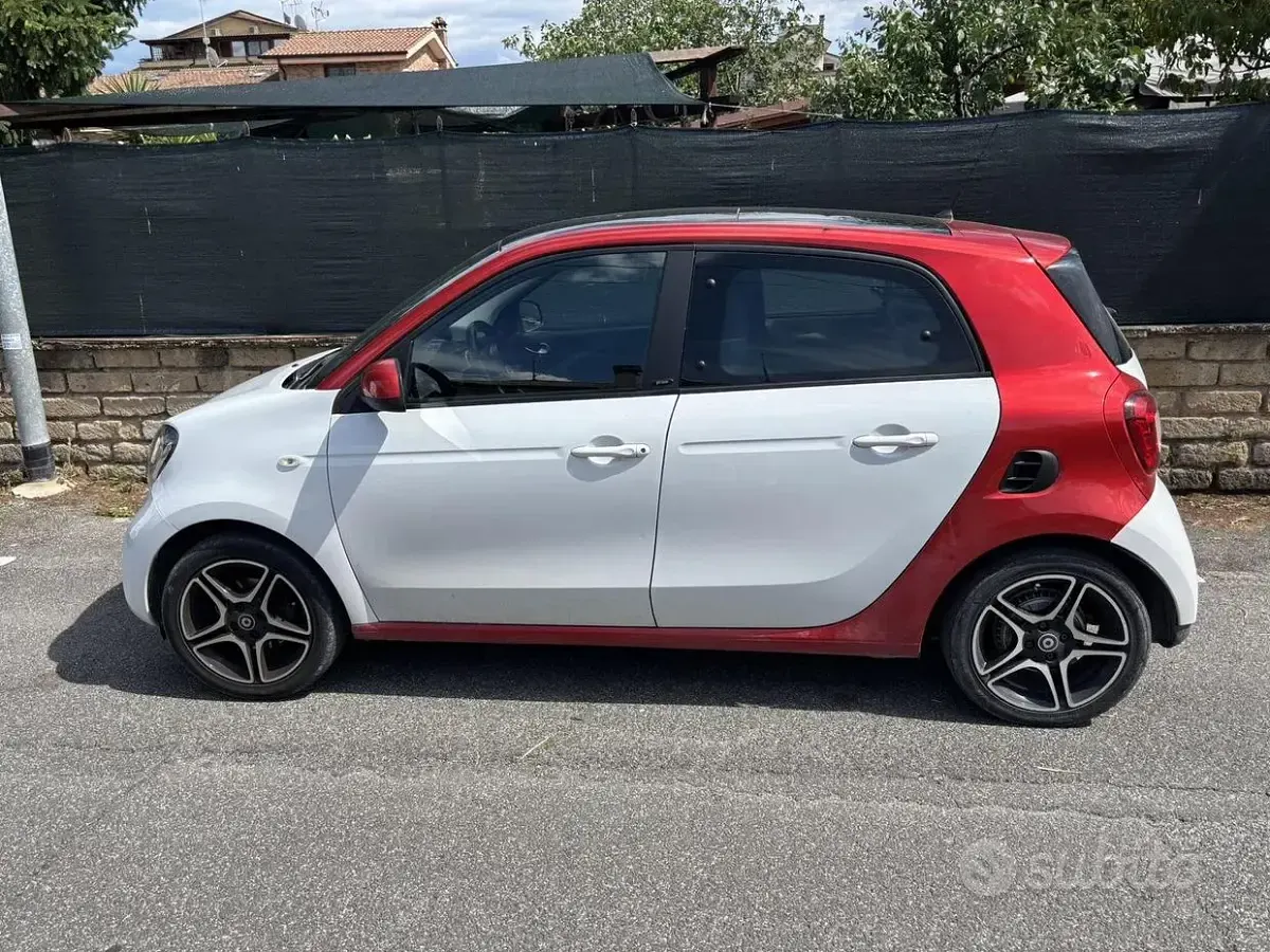 Usata Smart ForFour 2016 Utilitaria