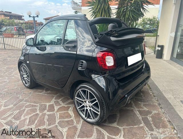 Usata Smart ForTwo Cabrio Brabus 109 CV (80 kW) 2017 Nero(met.) Cabrio