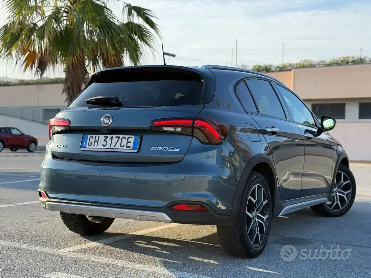 Usata Fiat Tipo 100 CV (73 kW) 2022 Blu Berlina