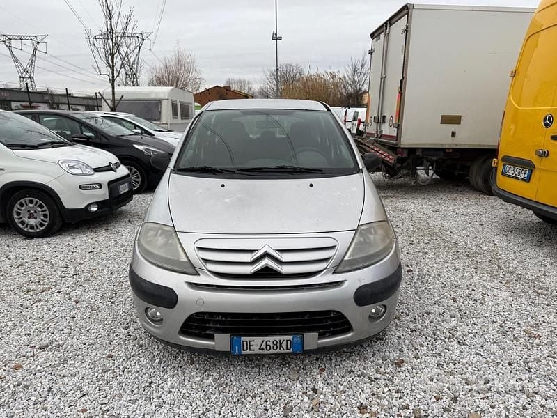 Grigio Usata 2007 Citroën C3 Elegance Tre volumi | 1599 € (Buon prezzo) - Immagine 1/4