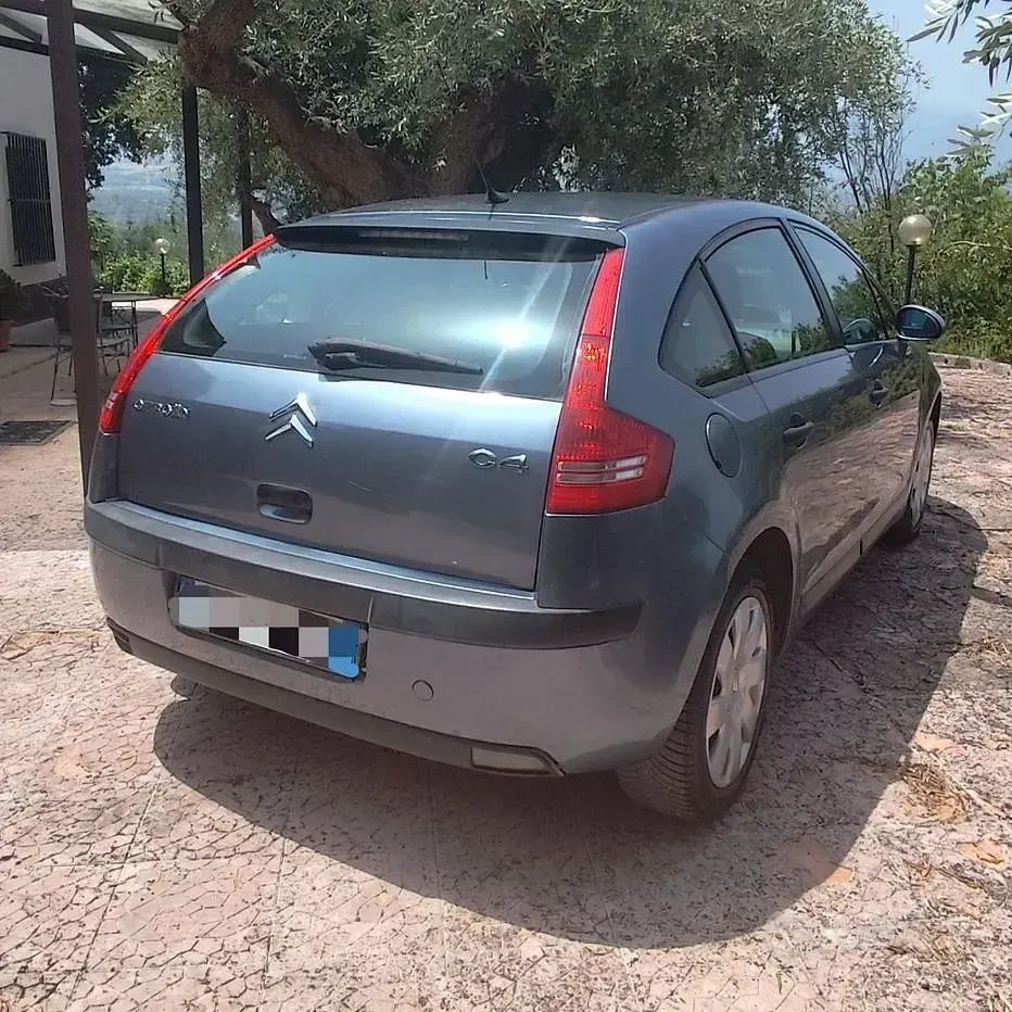 Usata Citroën C4 90 CV (66 kW) 2005 Grigio Berlina