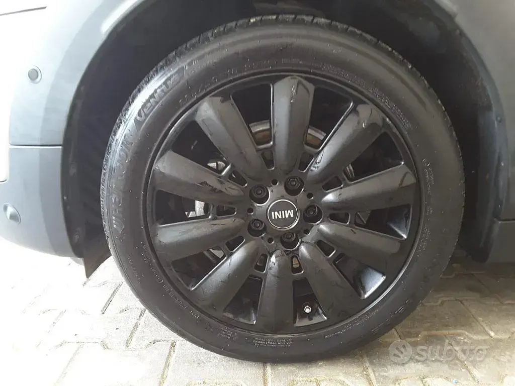 Usata Mini One D Countryman Hype 116 CV (85 kW) 2019 Grigio SUV