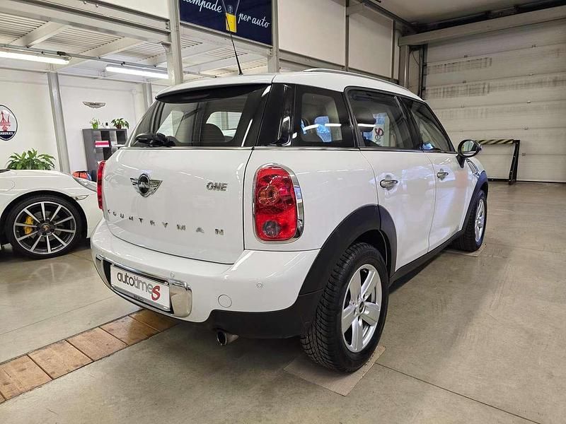 Usata Mini One Countryman 98 CV (72 kW) 2014 Light white SUV