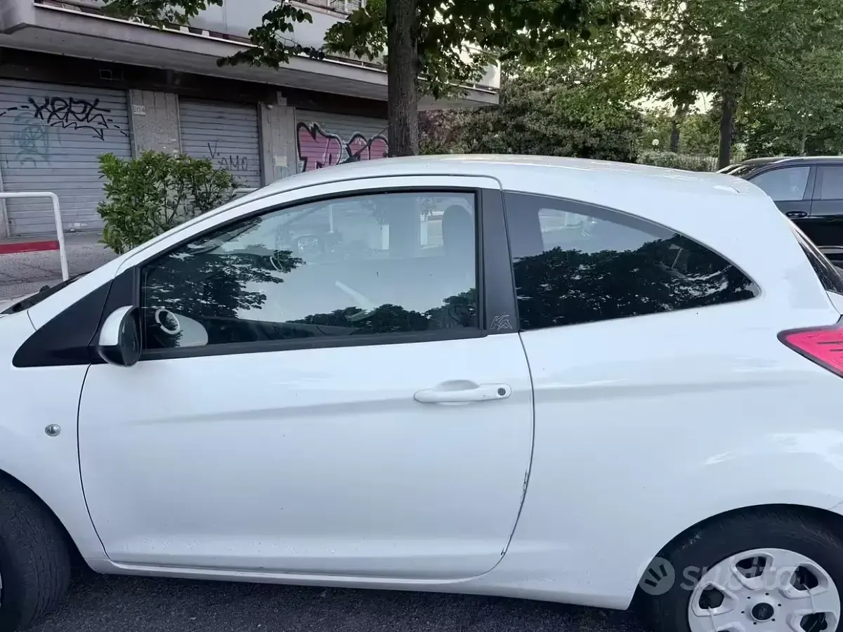 Usata Ford Ka 69 CV (50 kW) 2015 Bianco Utilitaria